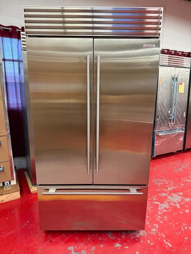 Subzero refrigerator - subzero,